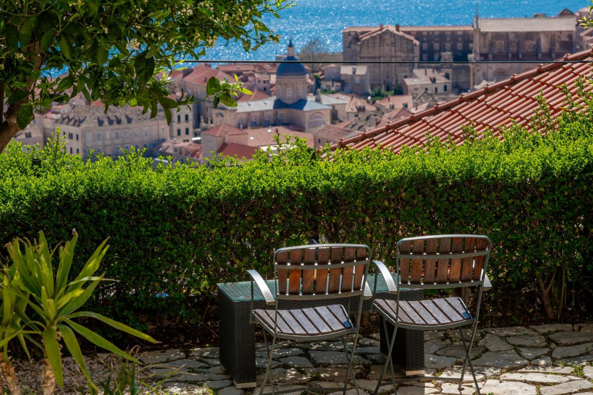 Chill Out - Old Town & Seaview Apartment