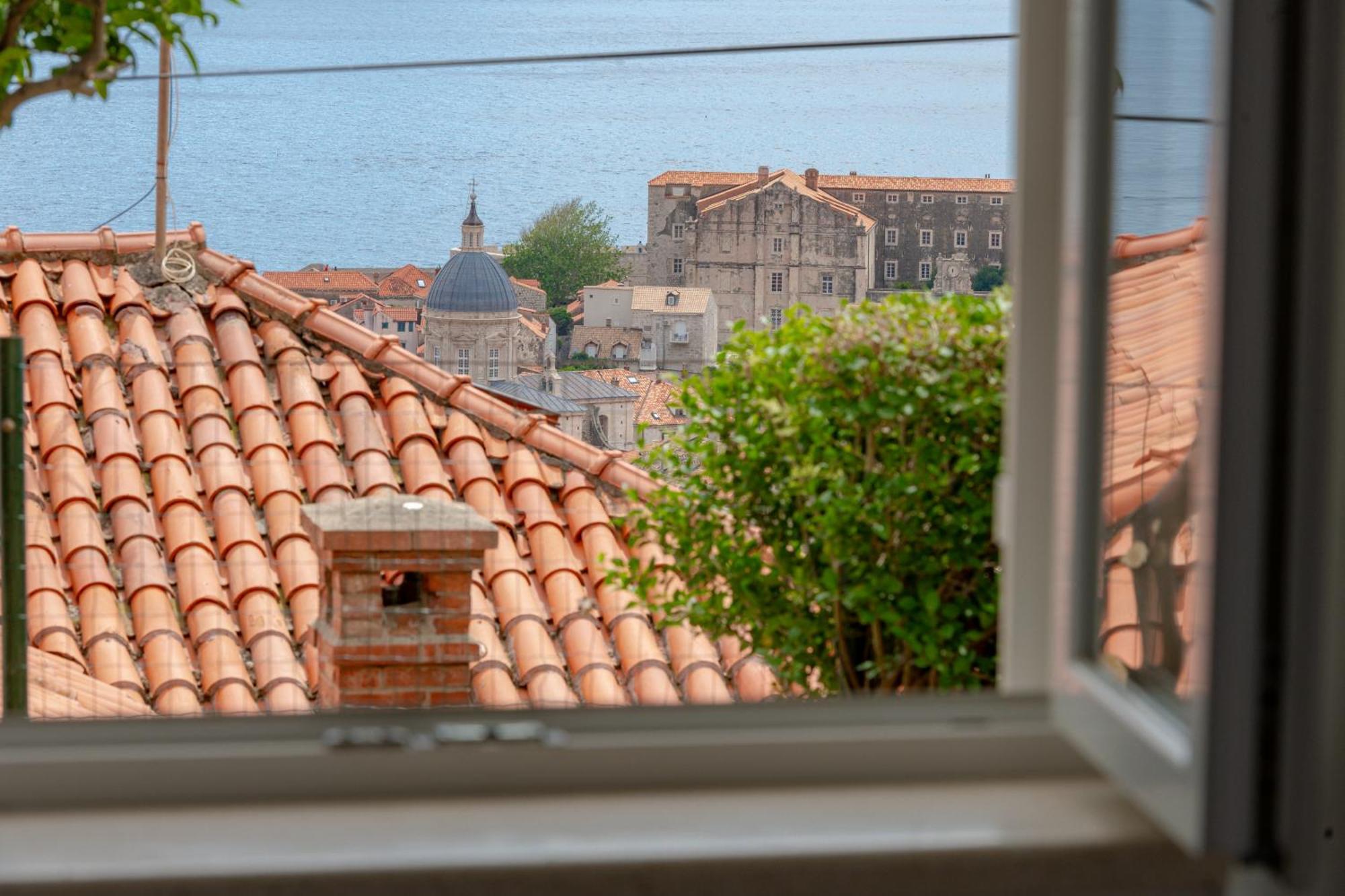 Chill Out - Old Town & Seaview